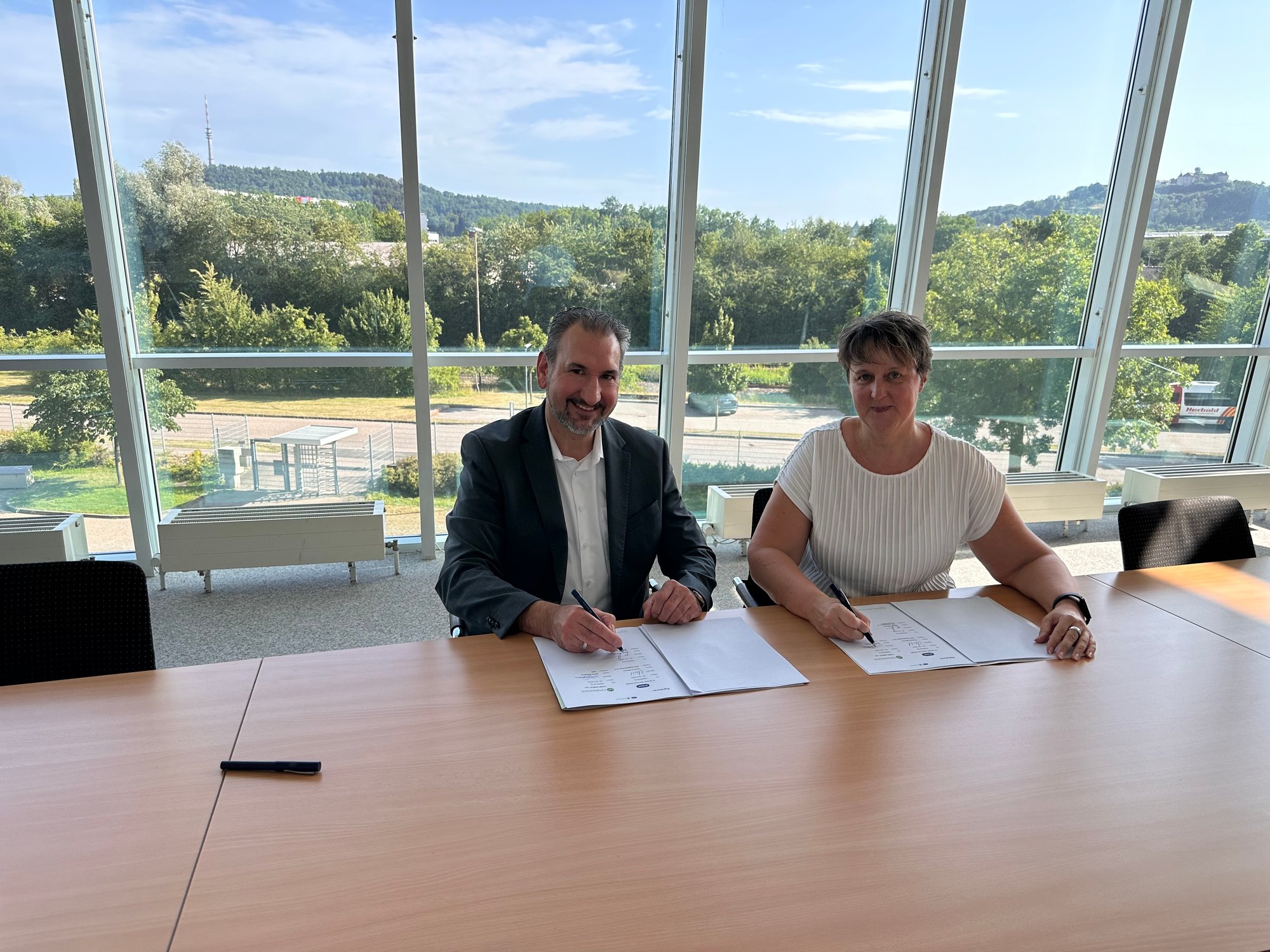 R. STAHL Kooperation Header