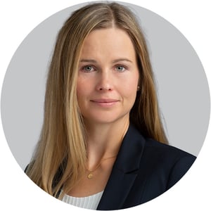 Susanne-grau-1
